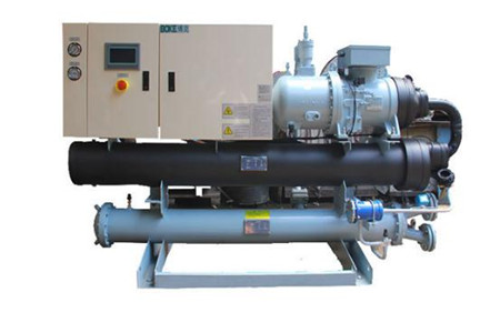 為什么水冷螺桿式冷水機組中會有污垢沉積？