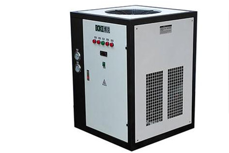買風(fēng)冷箱式冷水機(jī)時遇到低報價應(yīng)該怎么辦？